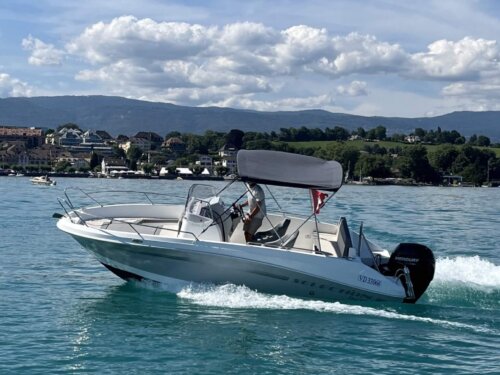 Bateau 8 places - Avec permis